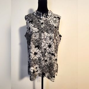 Karl Lagerfeld Paris - Black and White Floral Button Down Blouse - Large